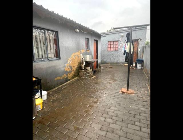 0 BEDROOM HOUSE FOR SALE IN COSMO CITY